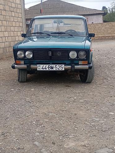 vaz on susə: VAZ 2106, mavi rəng. Klassik sedan kuzov, xrom bamperlər və dördgöz ön — 1