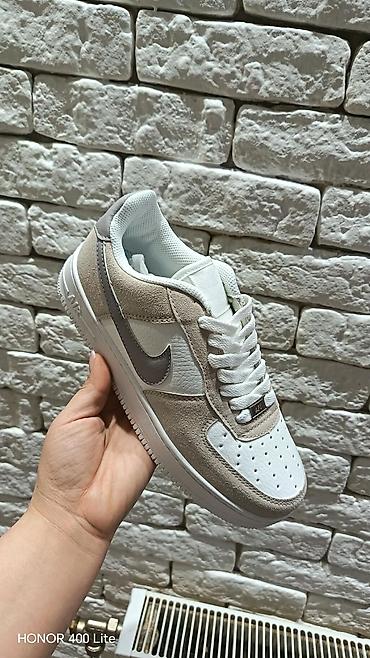 Patike: 👑Broj 36-41 ✅Cena 2500 din Patike Nike Air – bele sa crnim Swoosh — 10