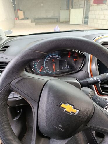 Chevrolet: Chevrolet Spark: 2017 г., 1 л, Автомат, Бензин, Хэтчбэк — 5