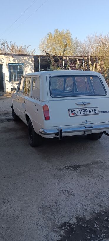 ВАЗ (ЛАДА): ВАЗ (ЛАДА) 2102: 1986 г., 1.2 л, Механика, Бензин, Универсал — 3