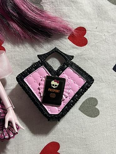 готические вещи: Кукла Monster High в розово-чёрном образе с аксессуарами. Яркая — 3
