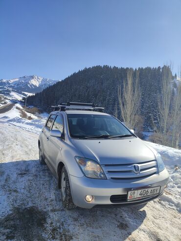 Toyota: Toyota ist: 2002 г., 1.5 л, Автомат, Бензин, Хэтчбэк — 10