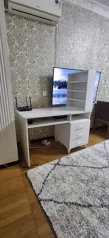 balaca stol: Künc masa, Polkalı, Siyirməli — 1