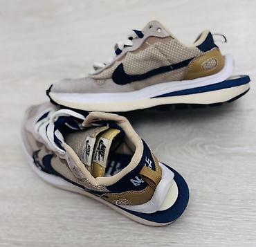 красопка бу: Оригинальные винтажные кроссовки Nike в идеальном состоянии. Размер — 4