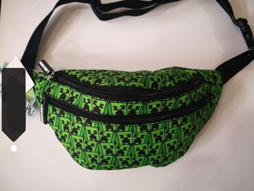 Sportske torbe i rančevi: Dečije torbe za trening/putovanja . 38*22
Cena 1600 din — 4