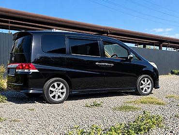 Унаа сатуу: Honda Stepwgn: 2005 г., 2 л, Бензин, Вэн/Минивэн — 2