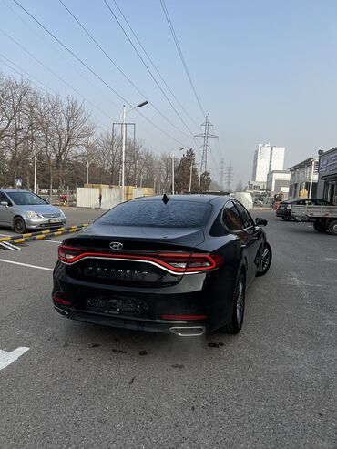 Hyundai: Hyundai Grandeur: 2017 г., 2.4 л, Автомат, Бензин, Седан at lalafo.kg — 3 Hyundai: Hyundai Grandeur: 2017 г., 2.4 л, Автомат, Бензин, Седан — 3