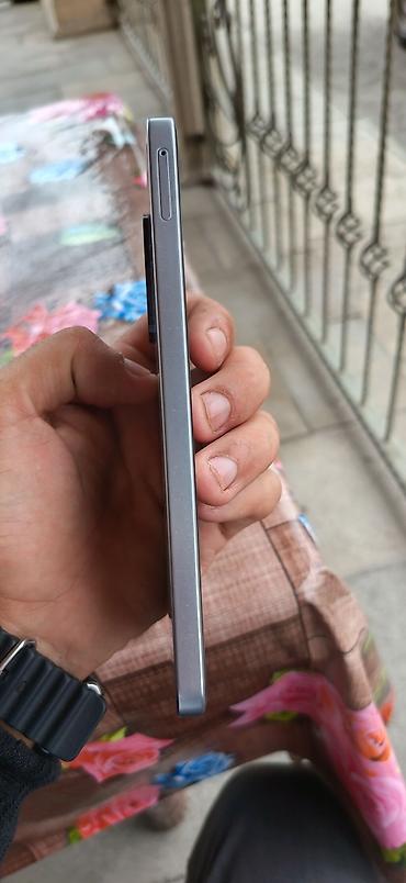 redmi note 15 kabro: Samsung Galaxy A17, 128 GB, rəng - Gümüşü, Barmaq izi — 3