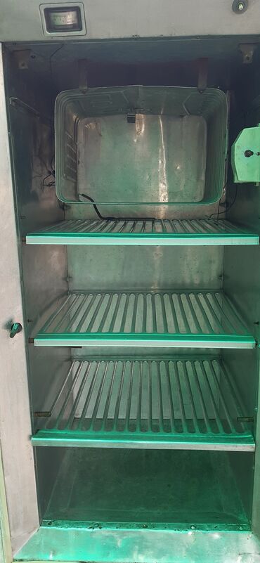 Холодильники: Б/у Однокамерный цвет - Белый холодильник Зил