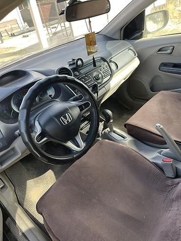 хонда в рассрочку: Honda Insight: 2010 г., 1.3 л, Гибрид, Лифтбек — 5