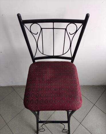 Setovi stolova i stolica: Okrugli kafe/ugostiteljski sto sa metalnom bazom + stolice - Sto — 7