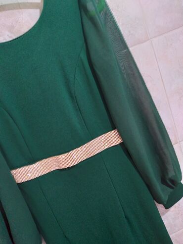 женское вечернее платье: Цвет - Зеленый