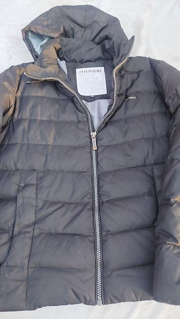 Куртки: Продаю мужскую пуховую зимнюю куртку, в отличном состоянии, размер — 3