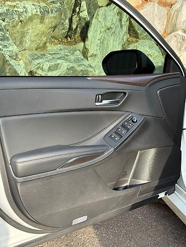 Toyota: Toyota Avalon: 2019 г., 2.5 л, Автомат, Гибрид, Седан — 13