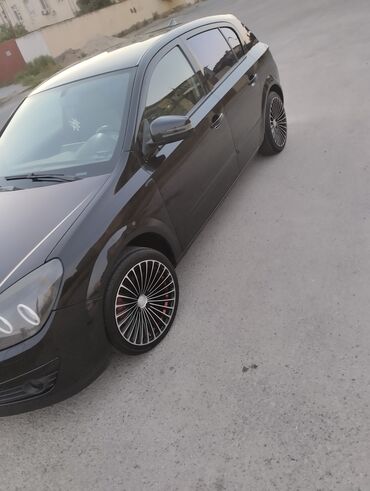 Opel: Satılır: Opel Astra H hatchback, qara rəng.satlır heç bir problemi — 8