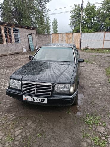 мерс эмл: Mercedes-Benz W124: 1993 г., 2.5 л, Механика, Дизель, Седан