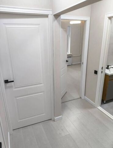 квартира за 10 тысяч в месяц: 3 комнаты, 61 м², 105 серия, 1 этаж, Евроремонт