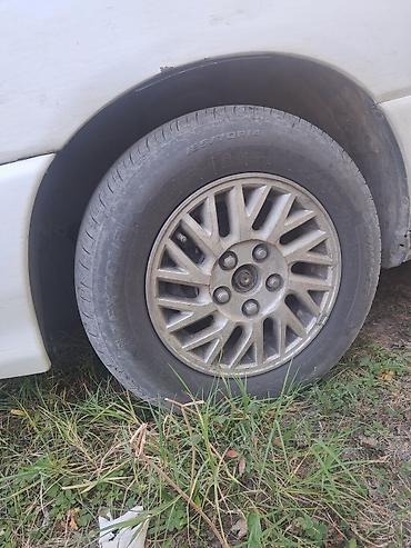 Toyota: Toyota Ipsum: 2001 г., 2 л, Автомат, Бензин, Минивэн — 5