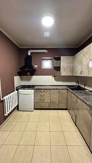 Продажа коттеджей и домов: Дом | Восток 5 | 4 СОТОК | Город - Бишкек Район - Восток 5 Площадь - — 6