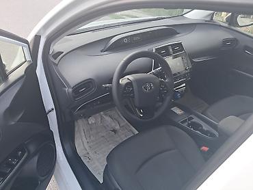 2022: Toyota Prius: 2022 г., 1.8 л, Вариатор, Гибрид, Лифтбек — 6