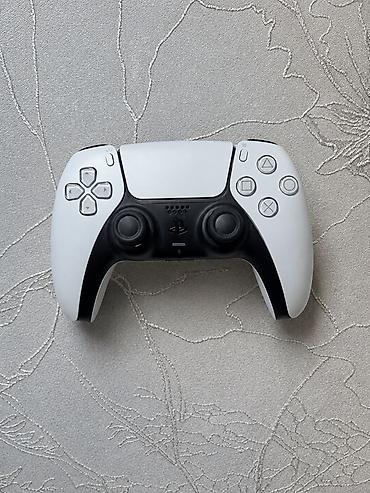 Məhsul: Sony PlayStation 5 DualSense simsiz oyun pultu (CFI-ZCT1W