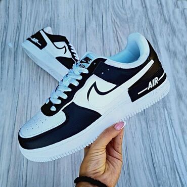 Patike: Nike air force patike

Novo
Brojevi 36 do 41


fb Moja Kupovina 1 — 9