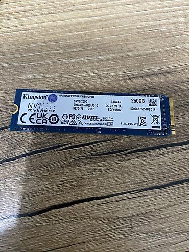 Стол компьютерлери жана комплектөөчүлөр: Твердотельный накопитель Kingston NV1 SNVS/250G - Форм‑фактор: M.2 — 1