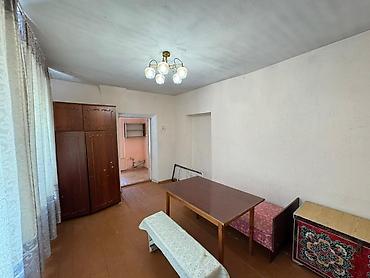 Продажа коттеджей и домов: 🏡 Продается участок с домом в перспективном районе Бишкека! 📍 ж/м — 5