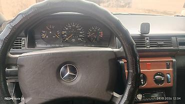 авто б: Mercedes-Benz W124: 1990 г., 2.3 л, Механика, Бензин, Седан — 5