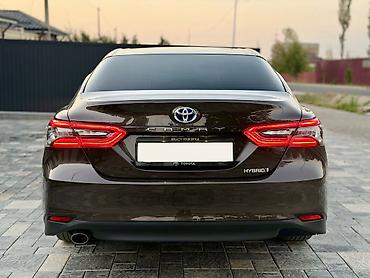 Toyota: Toyota Camry: 2022 г., 2.5 л, Автомат, Гибрид, Седан — 5