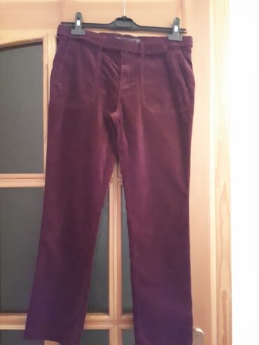 бордовые джинсы женские: Повседневные брюки, S (EU 36)