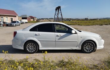 Chevrolet: Chevrolet Lacetti: 1.6 l | 2008 il 370000 km Sedan