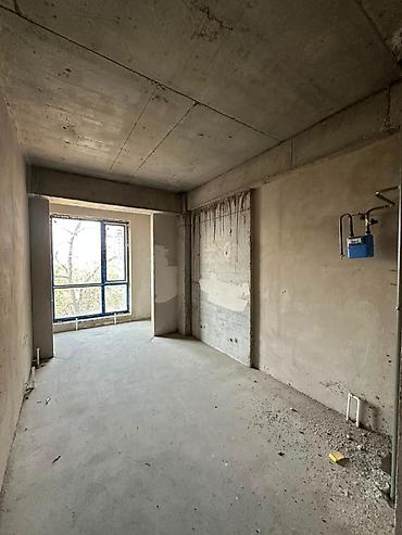 Продажа квартир: 3 комнаты, 129 м², ул. Ахунбаева / Бакаева Элитка, 3 этаж, ПСО (под самоотделку) — 3