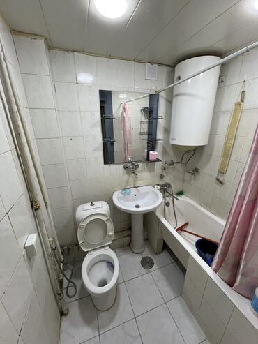 Otaqların uzunmüddətli kirayəsi: Yalniz aileye, Koroglu parkina panarama penceresi olan 2 otagli tam — 18