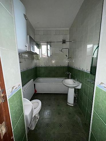 Продажа коттеджей и домов: Юго-восток,ул:Мирсатова 91. 102 маршруттун конечкасы жанында. 4,06 — 14