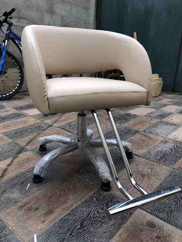 Salon, tibbi kreslolar: Yeni — 24