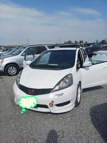 электромобиль honda: Honda Fit: 2011 г., 1.5 л, Автомат, Бензин