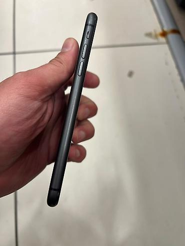 ideal iphone: IPhone 11, Qara, Face ID — 3