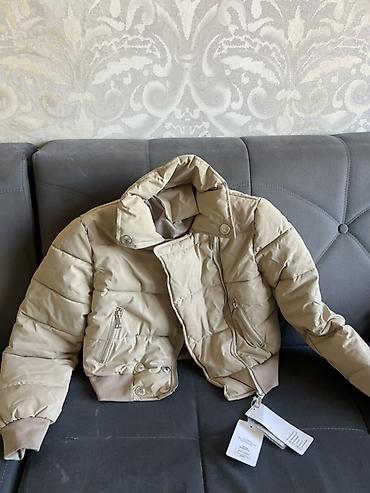 Пуховики и зимние куртки: Продаются 1. 600сом 2. ⁠600сом 3. ⁠500сом 4. ⁠500сом 5. ⁠600сом — 11