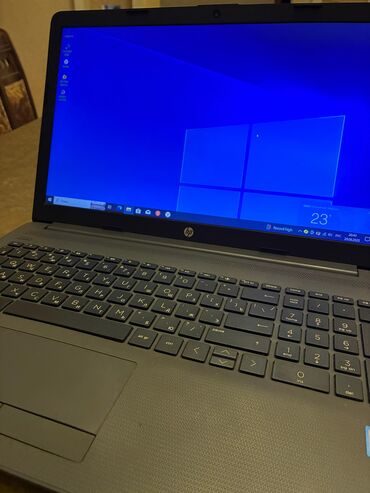 Настольные ПК и рабочие станции: HP brendinin noutbuku gündəlik tapşırıqlar, iş və ya təhsil üçün