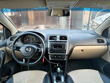 Volkswagen: Volkswagen Polo: 2016 г., 1.6, Вариатор, Газ, Седан