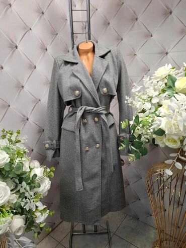 Kaputi: Ženska kaput-dukserica sa kapuljačom - Moderan kroj do sredine — 8