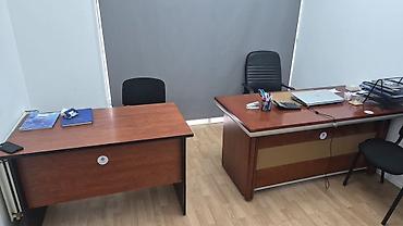 Офисные гарнитуры: Ofis mebelləri dəsti Tərkib: - Direktor masası: L-formaya yaxın geniş — 7