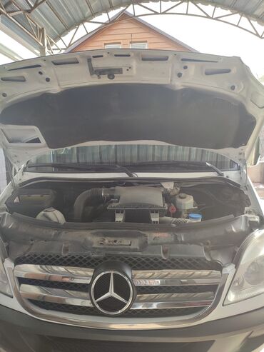 куплю авто мерседес: Mercedes-Benz : 2009 г., 2.2 л, Механика, Дизель, Бус