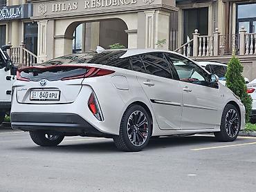 16000: Toyota Prius: 2018 г., 1.8 л, Гибрид, Хэтчбэк — 6