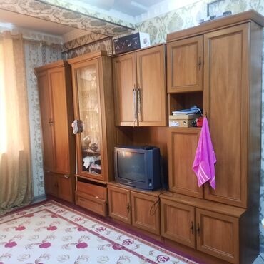 рабочий письменный стол: Зал үчүн гарнитур, Шкаф, ДСП, түсү - Күрөң