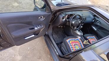 срочно срочно продам: Nissan Juke: 2011 г., 1.6 л, Вариатор, Бензин, Внедорожник