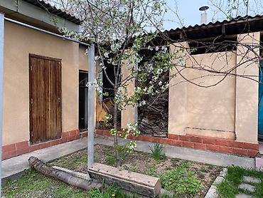 сыдыков: 🏠 Дом в центре под жилье или бизнес!* Продается капитальный дом в — 10
