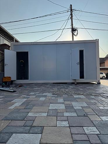 Продажа торговых контейнеров: Модульный дом для временного проживания, дачи или офиса Размер 6*3м — 6