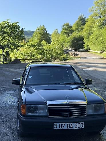 kia servis ehtiyat hisseleri: Mercedes-Benz 190 (W201) sedan - Kuzov: qara rəng, klassik 190 — 2
